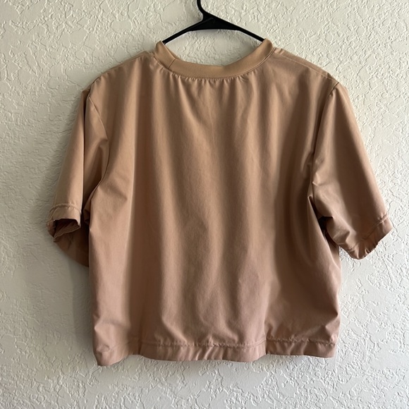 Nike Women’s dri fit cropped shirt size M - Picture 2 of 2